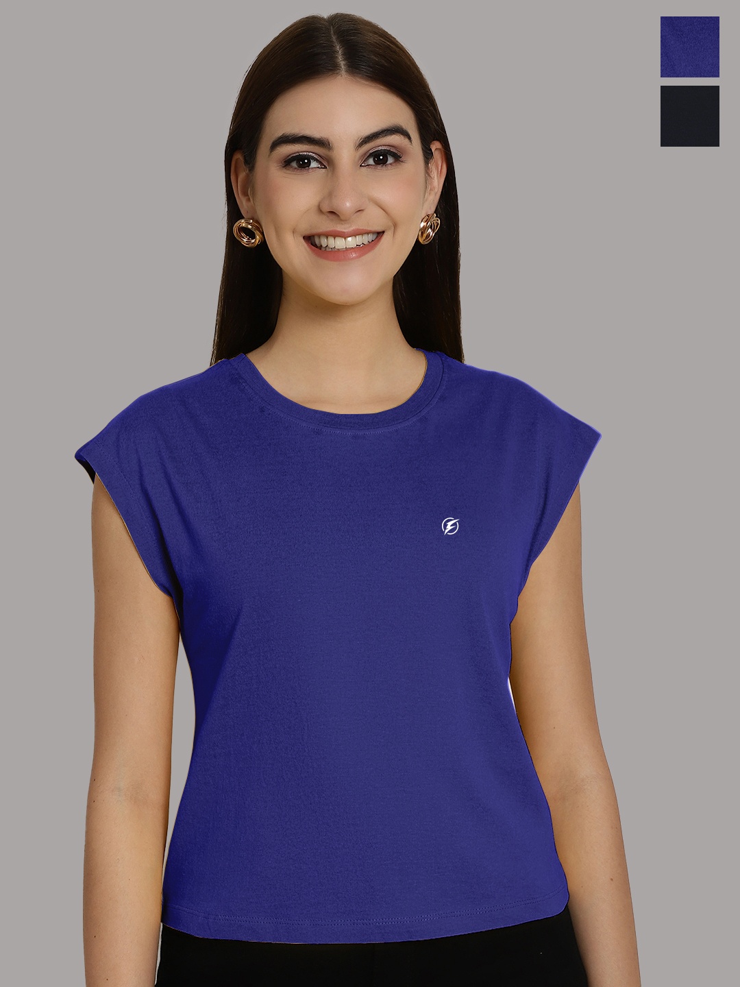 

Friskers Women Blue 2 Applique T-shirt