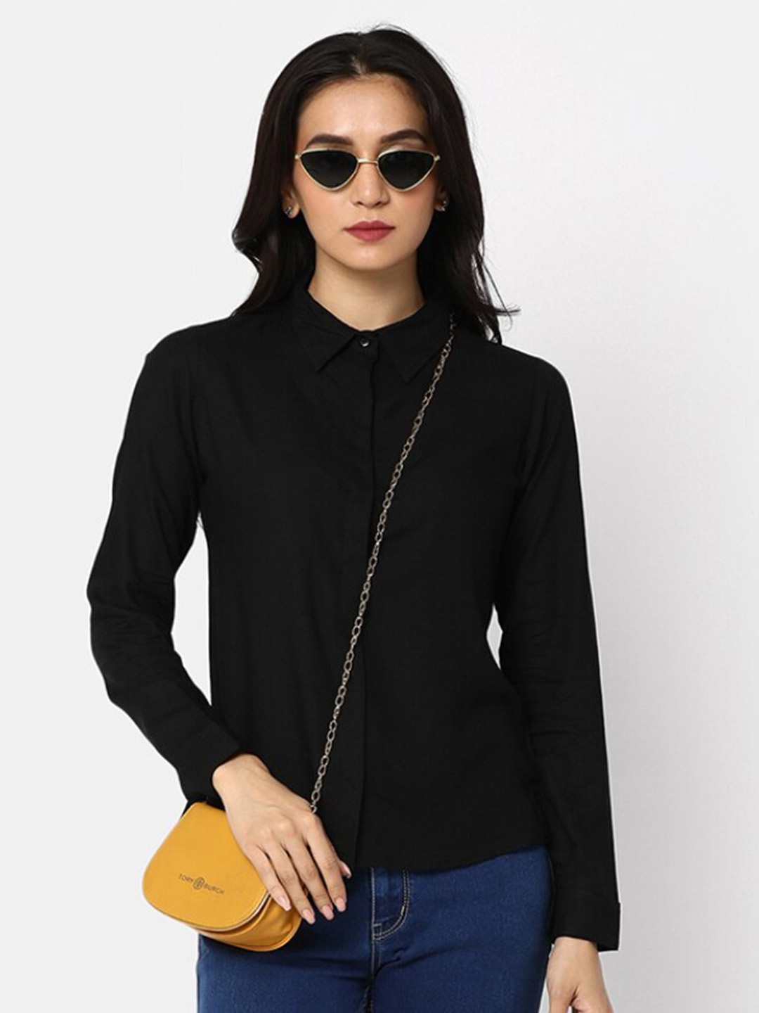 

V-Mart Spread Collar Casual Shirt, Black