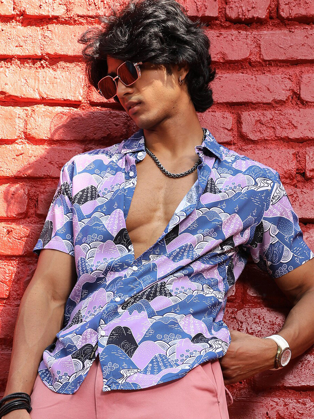 

Campus Sutra Blue Classic Conversational Printed Casual Shirt