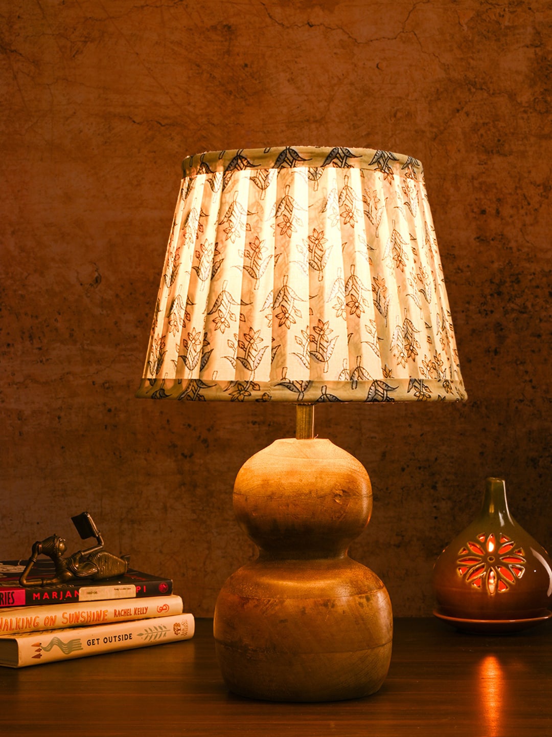 

green girgit Yellow & Brown Wooden Dome Table Lamp With Pleated Printed Taper Shade
