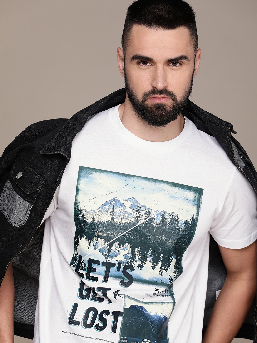 

Roadster Men Graphic Printed Regular Fit T-shirt, White