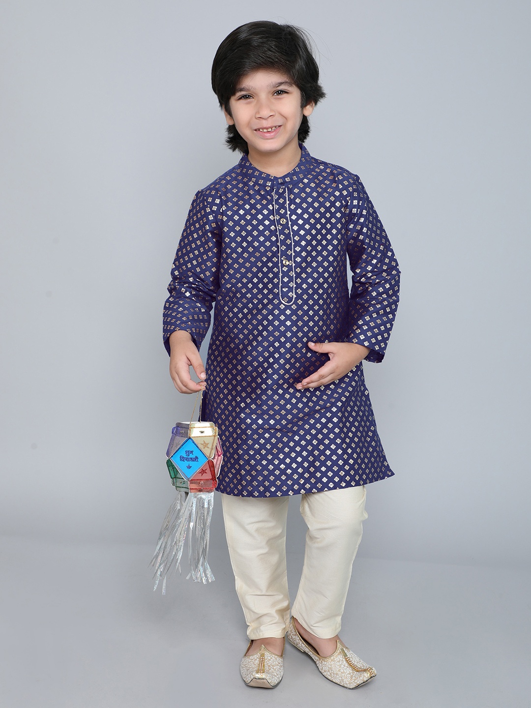 

The Magic Wand Boys Ethnic Motifs Printed Regular Kurta With Pyjamas, Blue