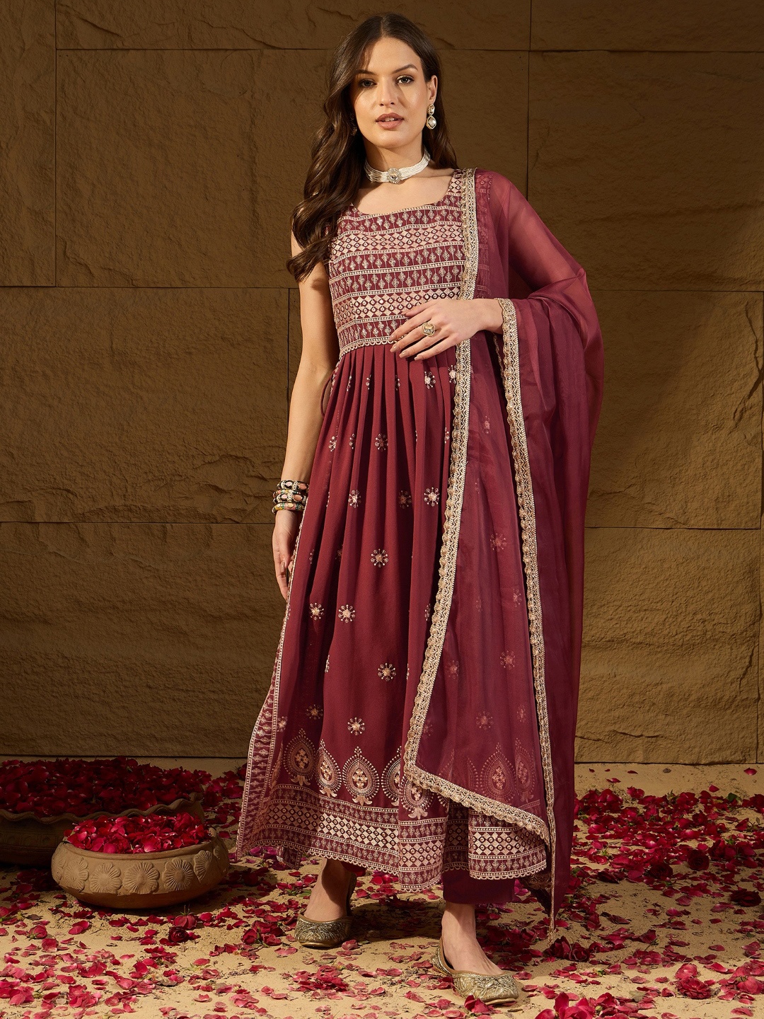 

AHIKA Brown Ethnic Motifs Embroidered Thread Work Detail Pleated A-Line Kurta Set