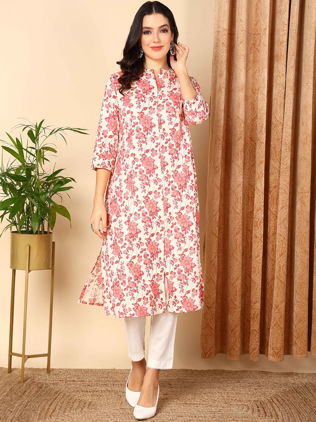 

AHIKA White Floral Printed Mandarin Collar Cotton Straight Kurta