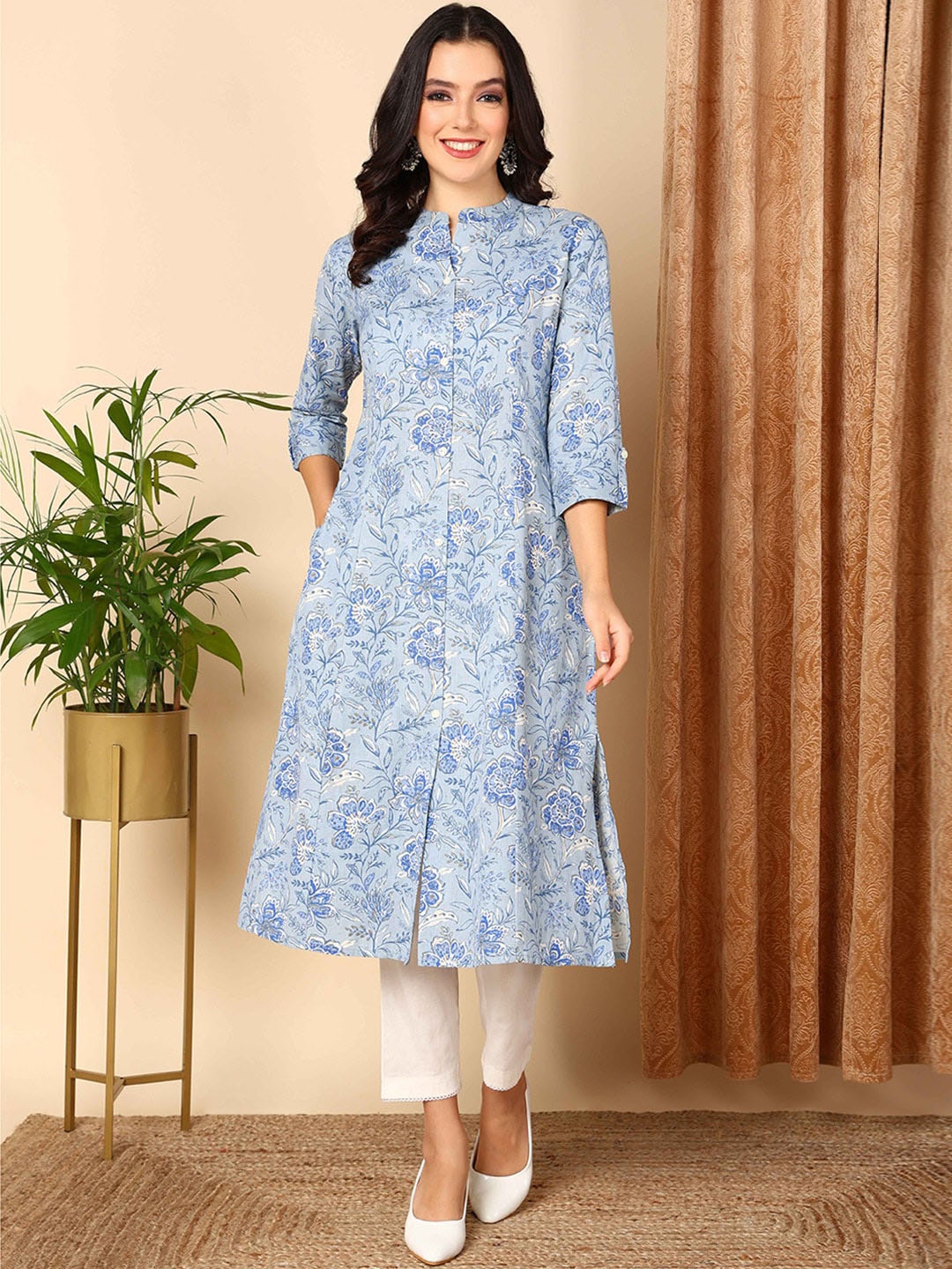 

AHIKA Blue Floral Printed Roll-Up Collar Mandarin Collar Cotton A-Line Kurta