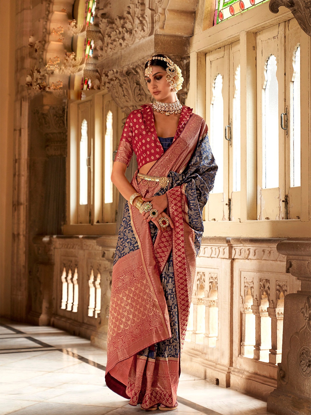 

Mitera Navy Blue & Red Floral Woven Design Zari Banarasi Saree