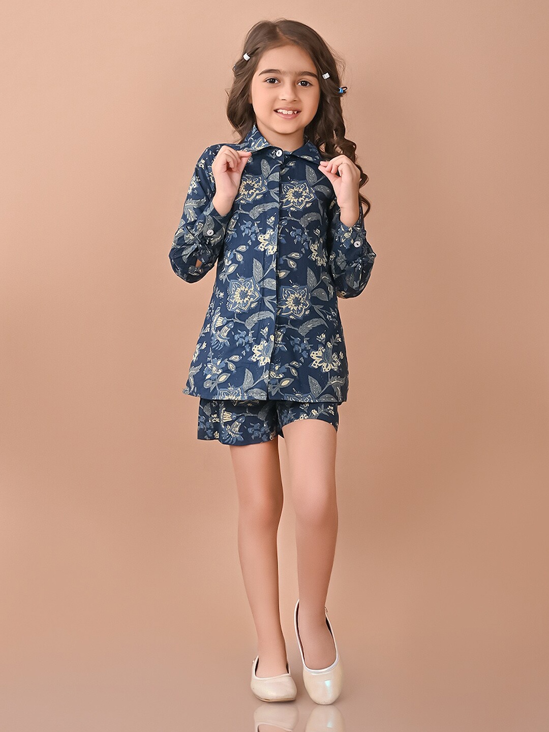

LilPicks Girls Floral Printed Pure Cotton Shirt With Shorts, Navy blue