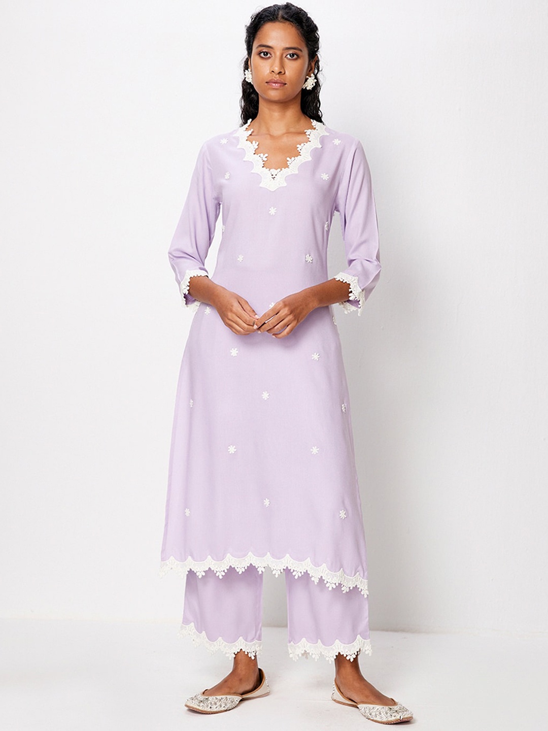 

Ancestry Floral Embroidered Straight Kurta, Purple