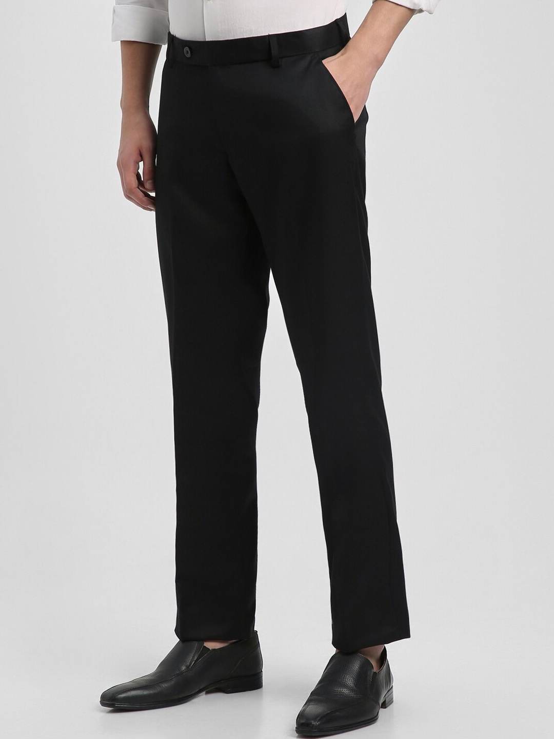 

Dennis Lingo Men Mid-Rise Flat-Front Plain Trousers, Black