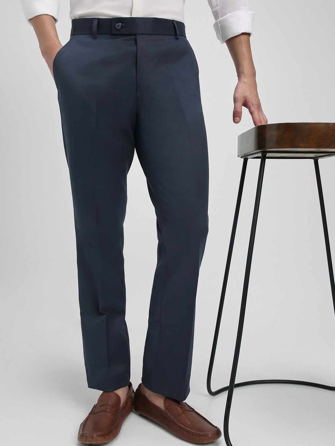 

Dennis Lingo Men Mid-Rise Flat-Front Plain Trousers, Blue