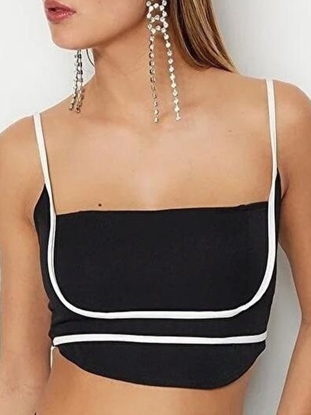 

StyleCast Black Striped Shoulder Strap Crepe Bralette Crop Top