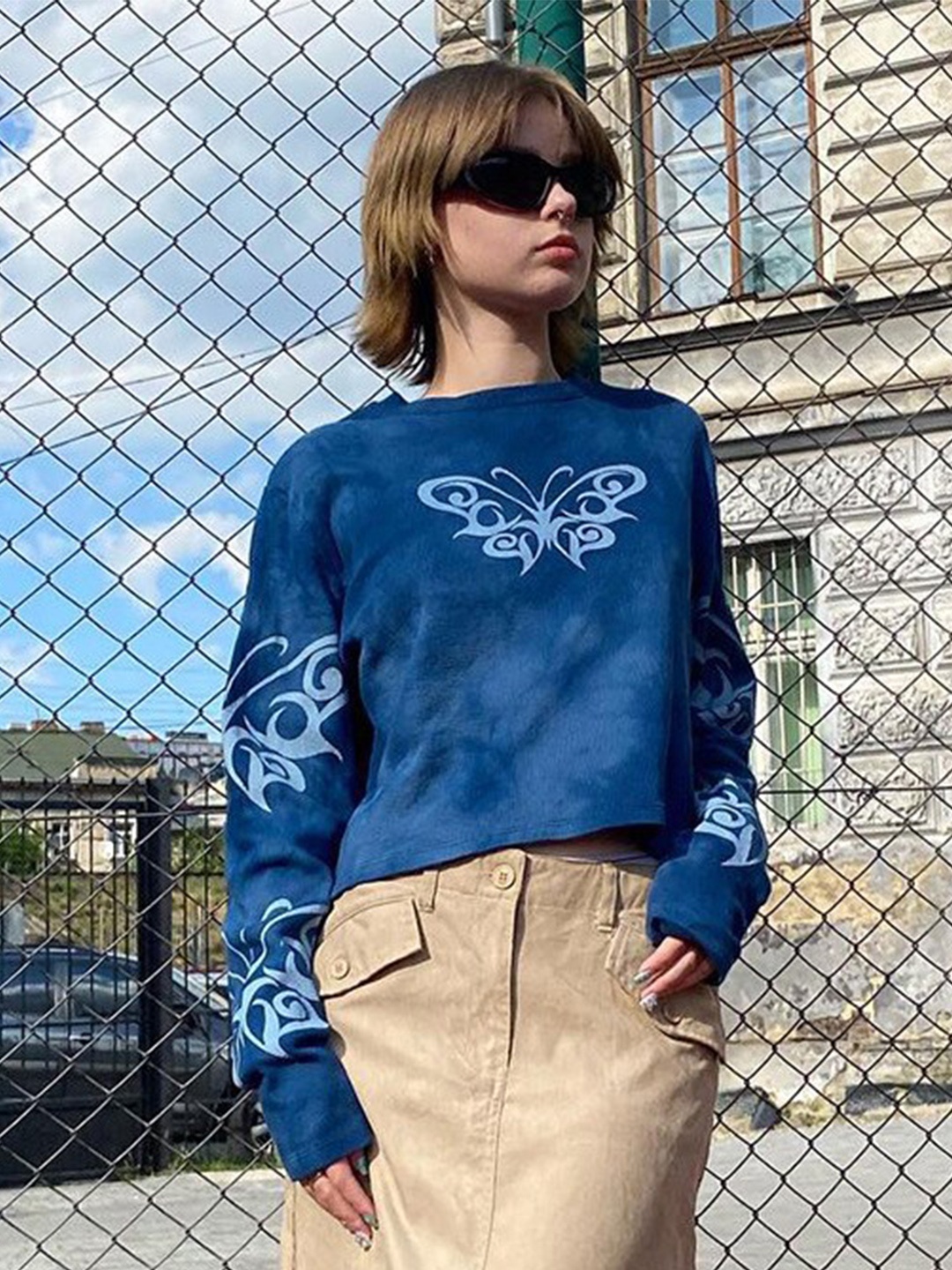 

StyleCast Blue Conversational Printed Round Neck Crepe Top