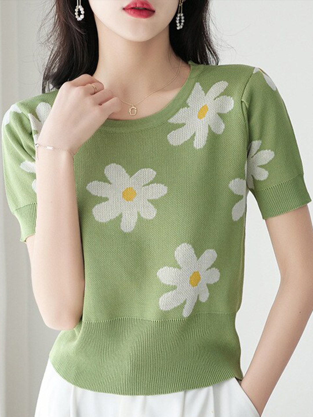 

StyleCast Green Floral Printed Chiffon Top