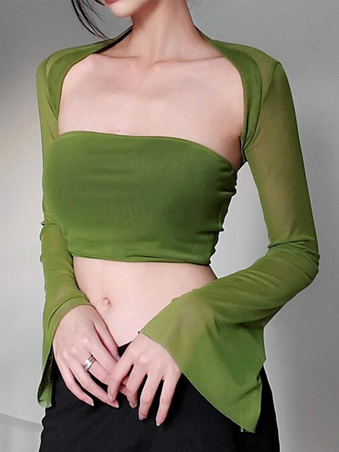 

StyleCast Green Strapless Long Sleeve Crop Top