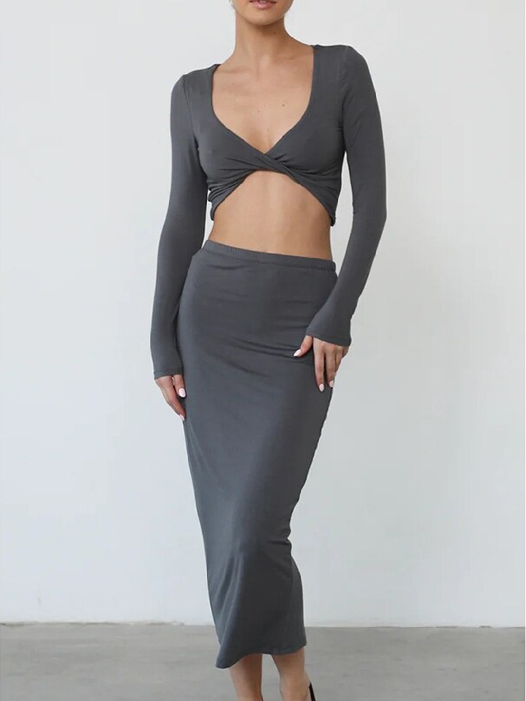 

StyleCast Grey Scoop Neck Long Sleeves Top With Skirt