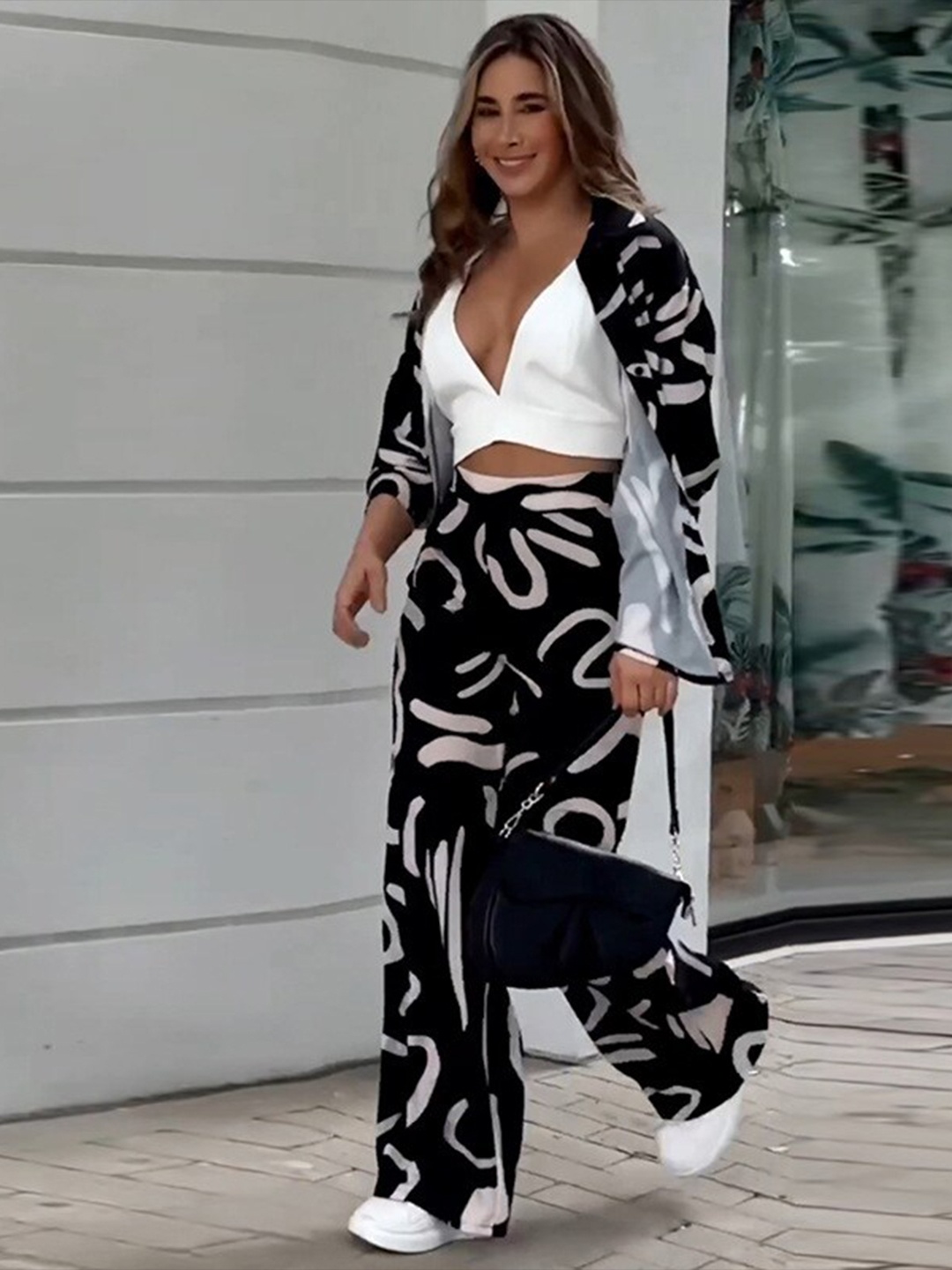 

StyleCast Black Printed Shirt Collar Shirt With Trouser