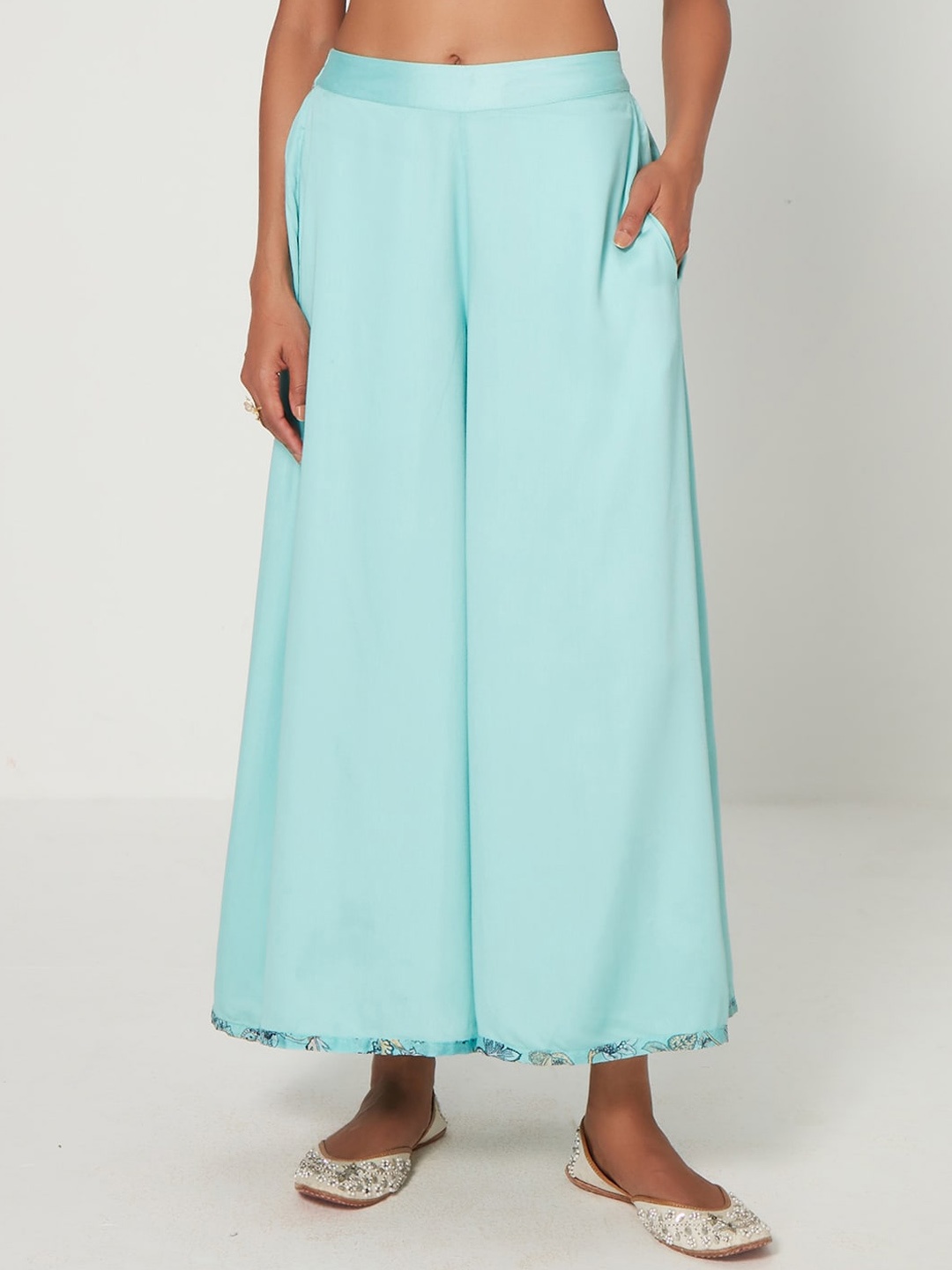 

Ancestry Women flared Fit Parallel Trousers, Turquoise blue