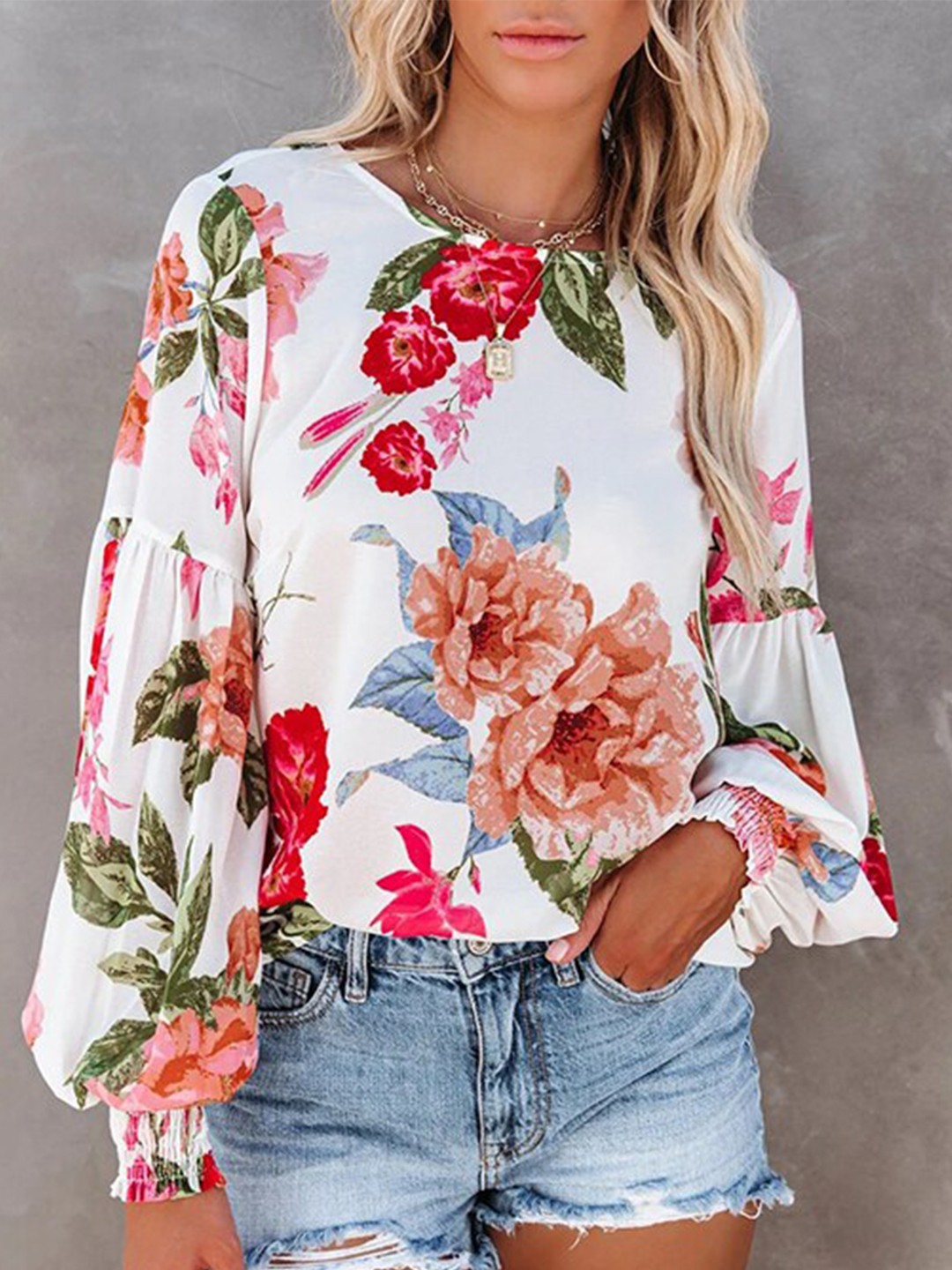 

StyleCast White & Red Floral Printed Puff Sleeves Casual Top