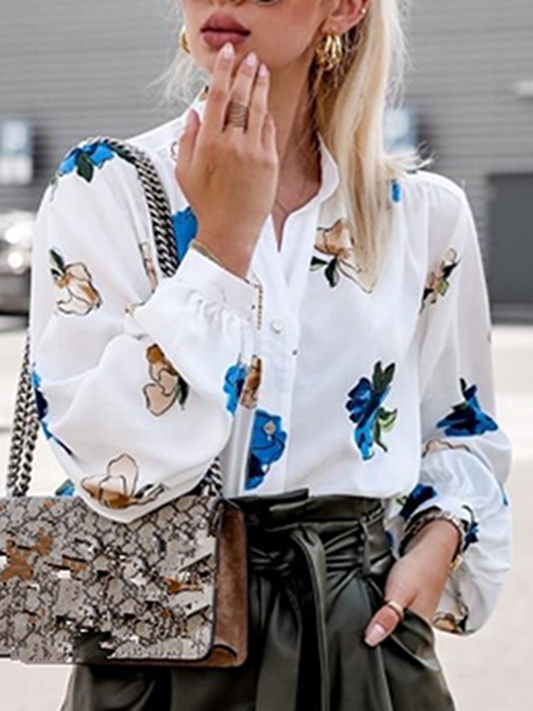 

StyleCast White Floral Printed Mandarin Collar Puff Sleeves Shirt Style Top, Blue