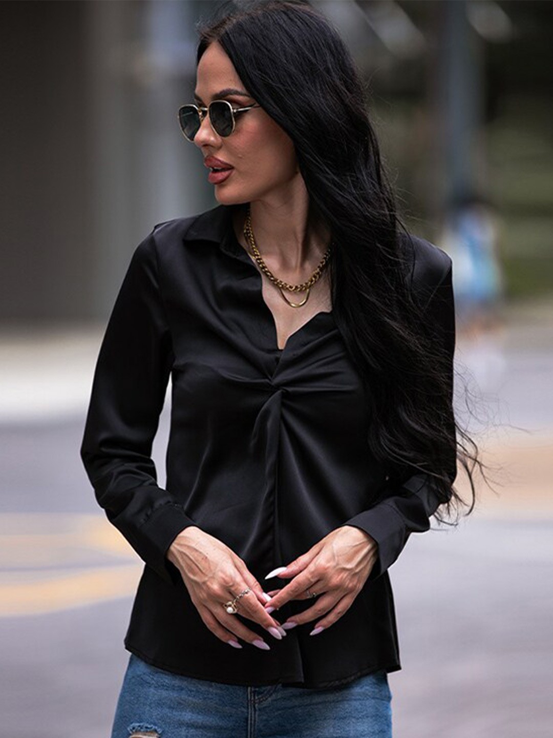 

StyleCast Black Spread Collar Long Sleeves Casual Shirt