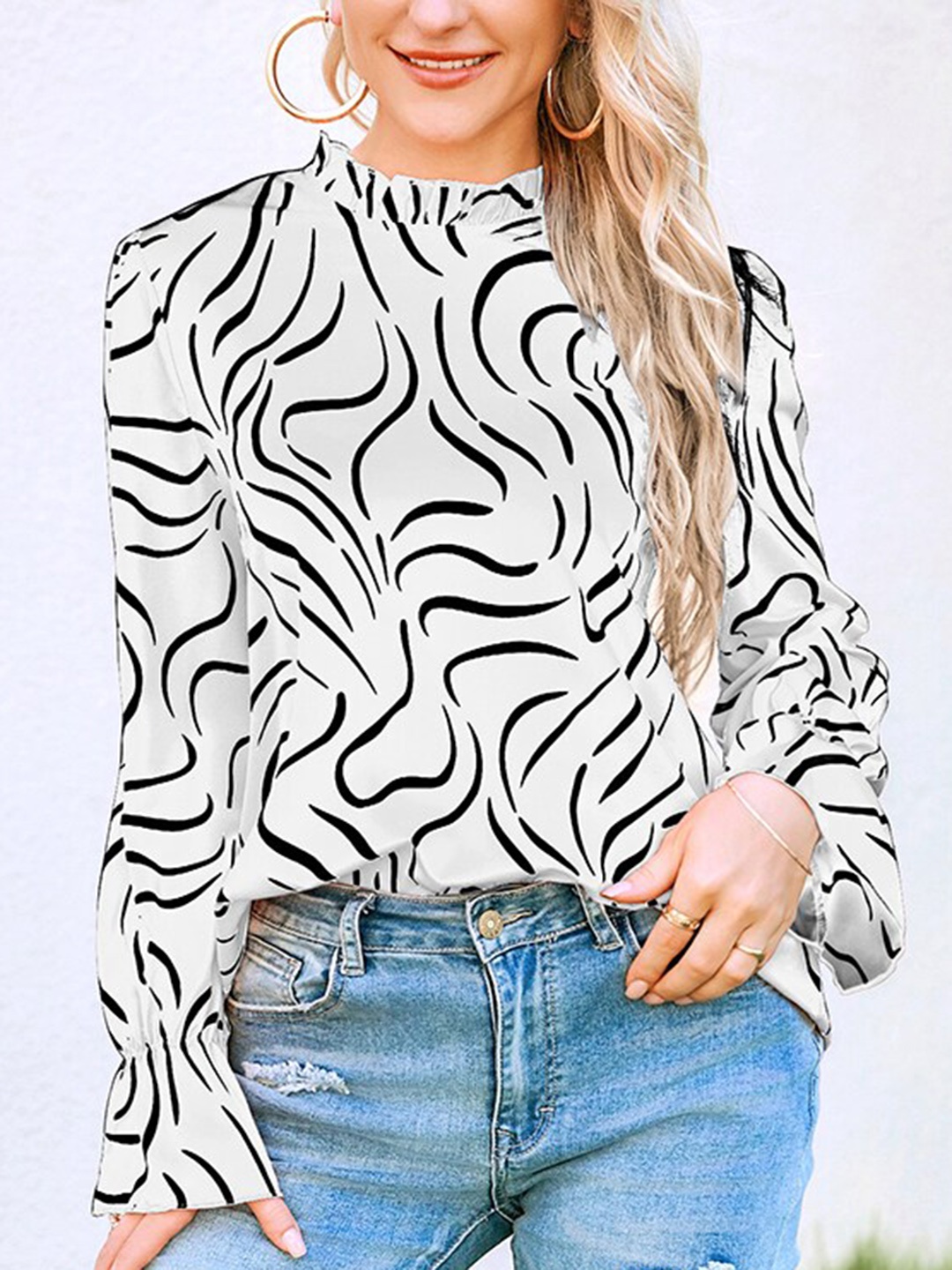 

StyleCast White Printed High Neck Top