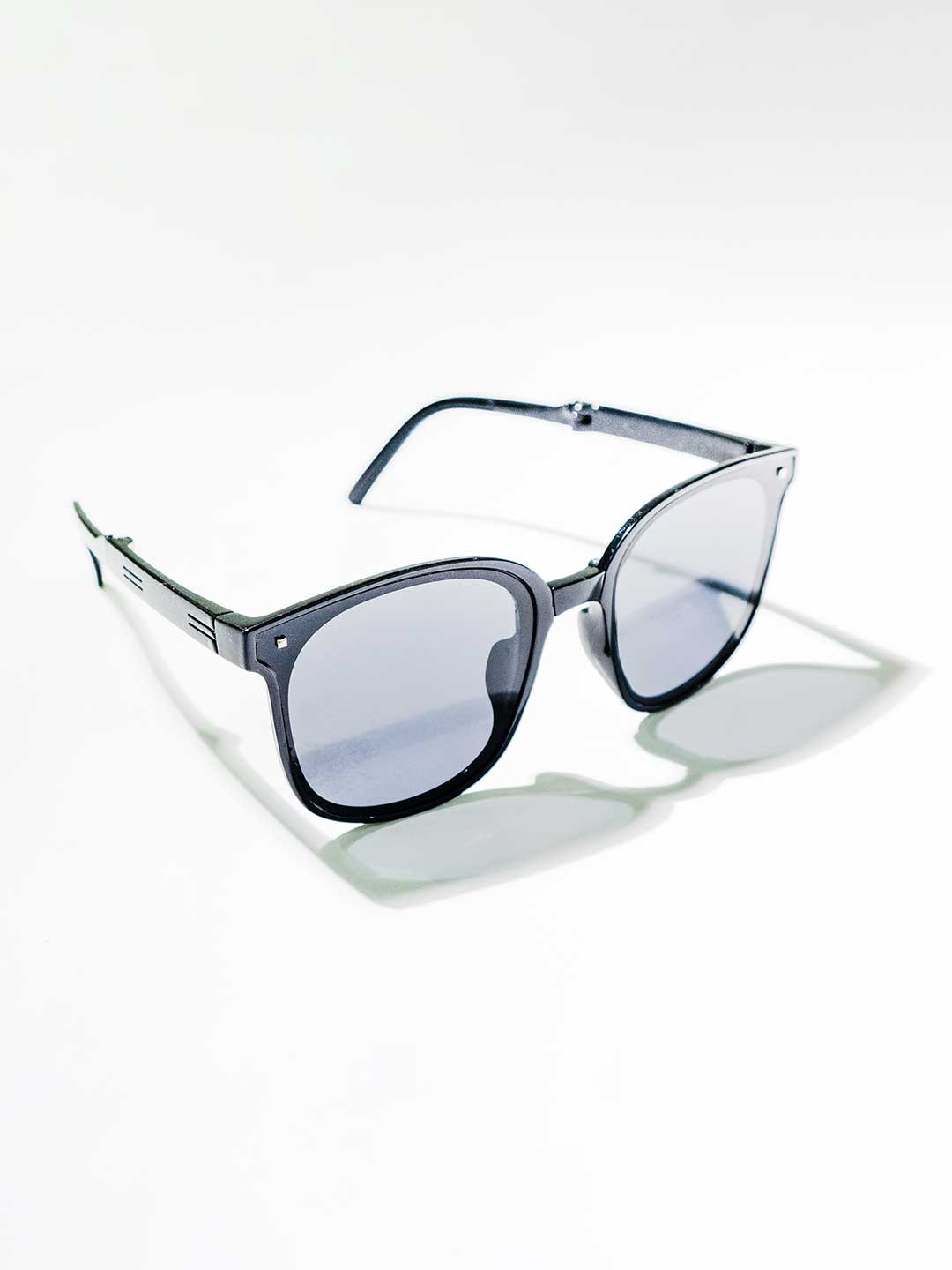 

CHOKORE Men Wayfarer Sunglasses with UV Protected Lens CHKSM_1102, Black