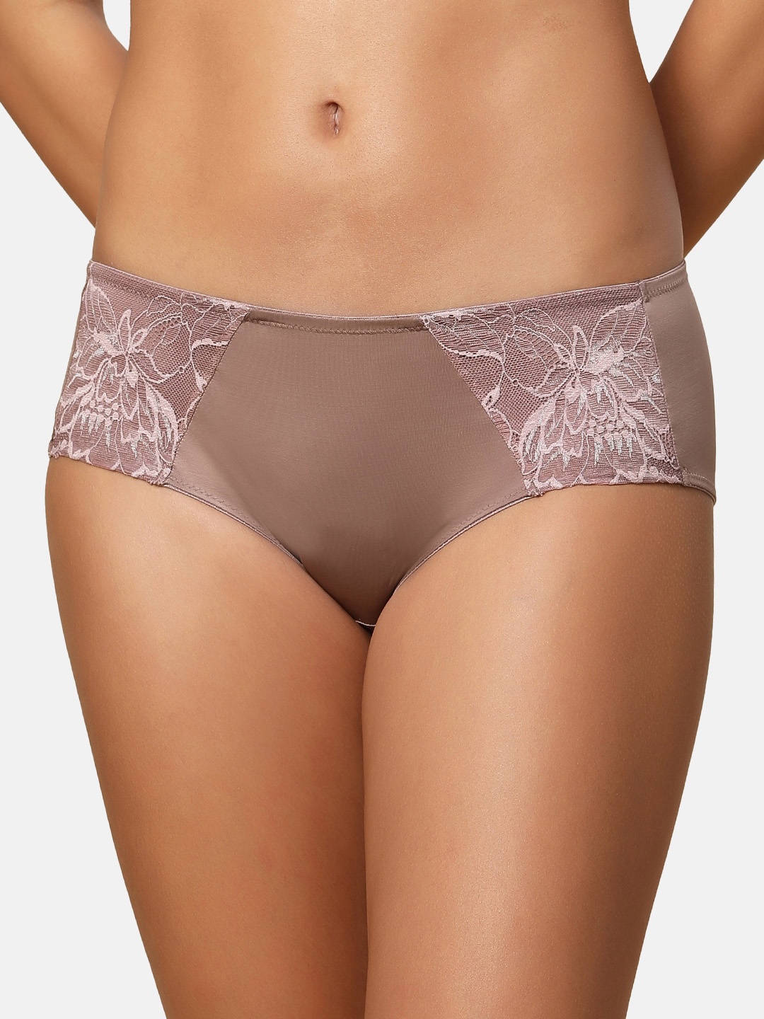 

Triumph Amourette Self-Design Mid-Rise Hipster Briefs, Brown