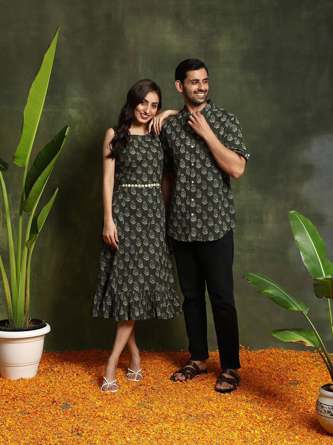 

AKS Ethnic Motifs Printed Cotton Casual Shirt, Olive