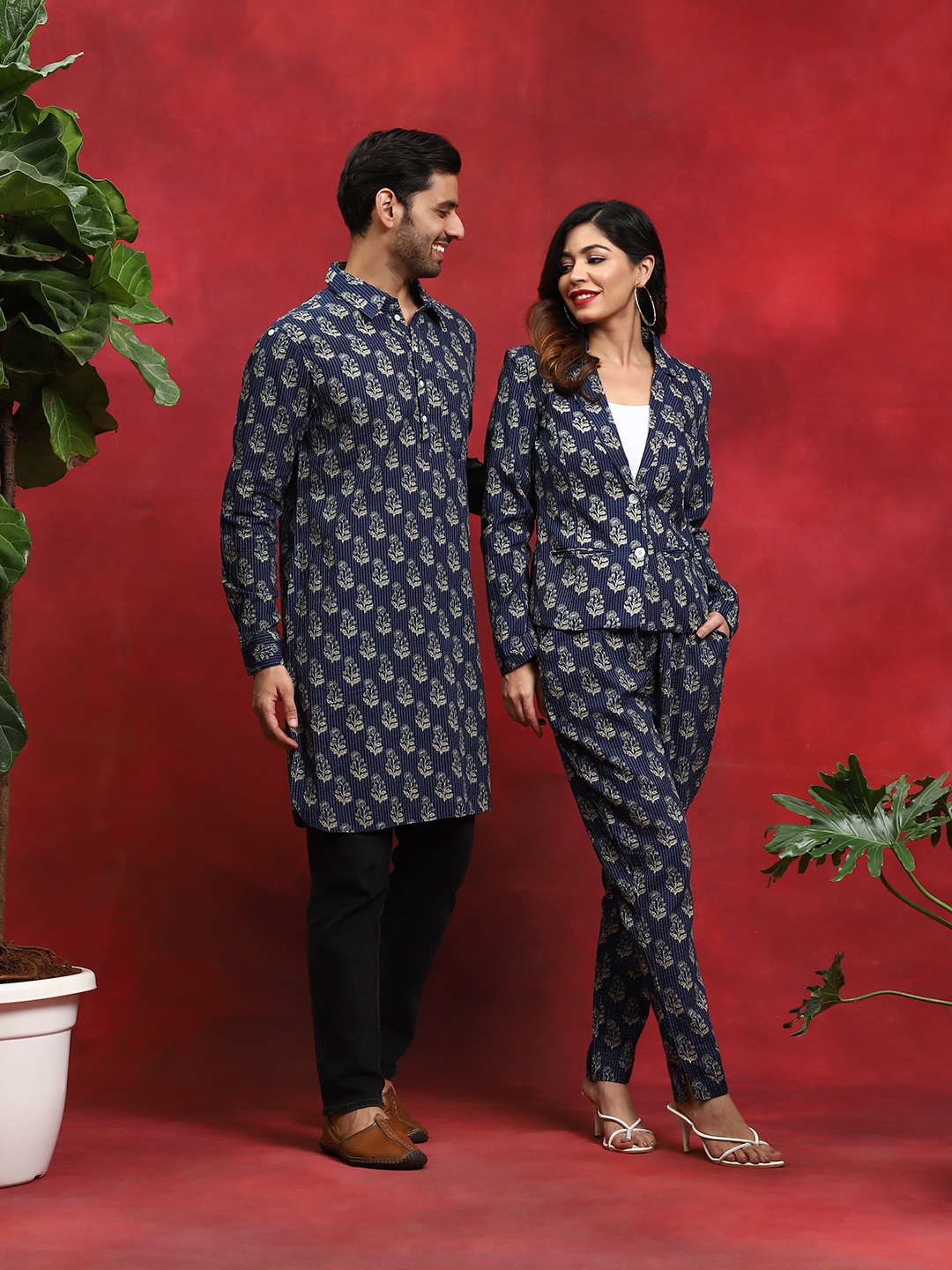 

AKS Ethnic Motifs Printed Kantha Work Pure Cotton Kurta, Navy blue