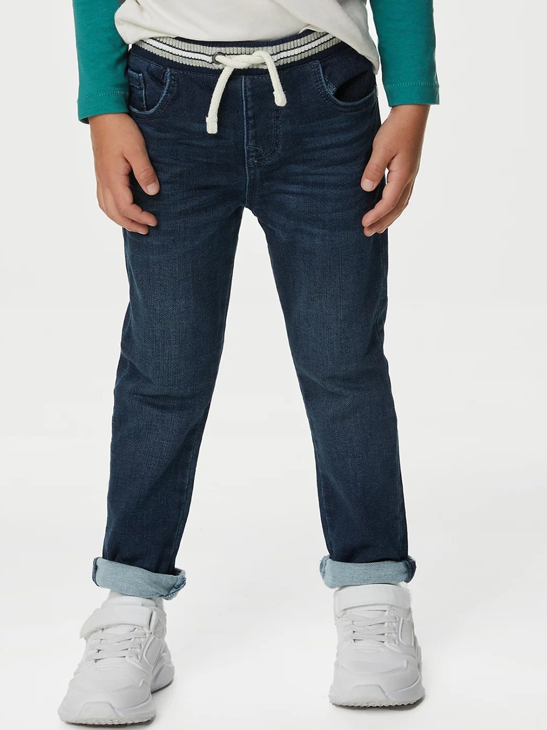 

Marks & Spencer Boys Mid-Rise Clean Look Light Fade Stretchable Jeans, Blue