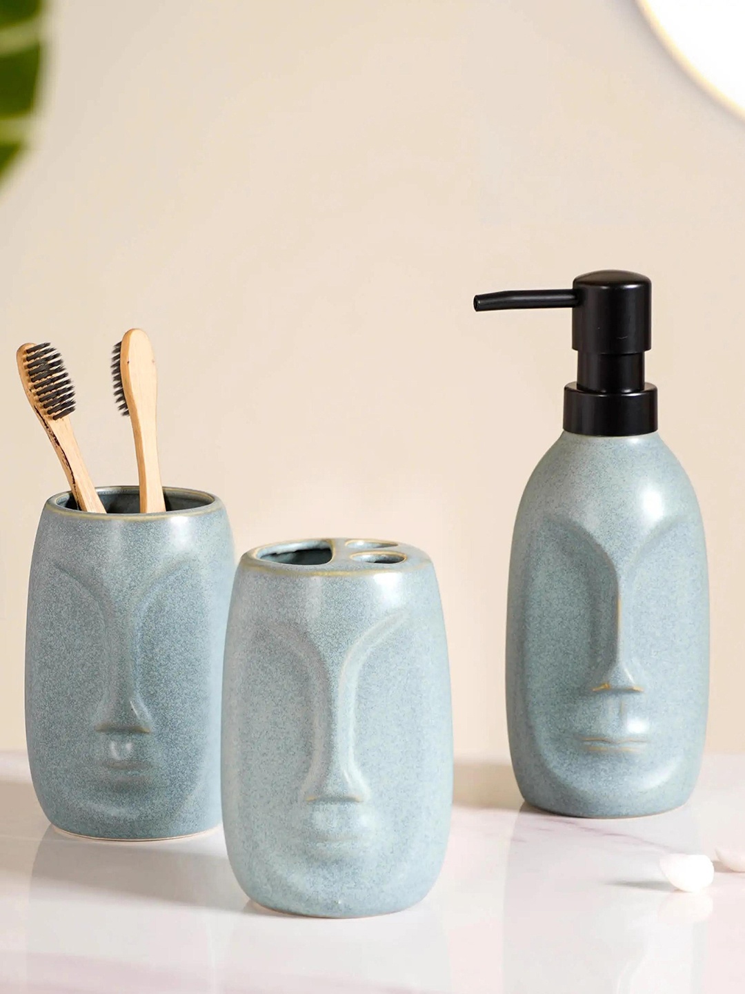 

Nestasia Grey 3 Pieces Face Vase Inspired Bathroom Accessories Set