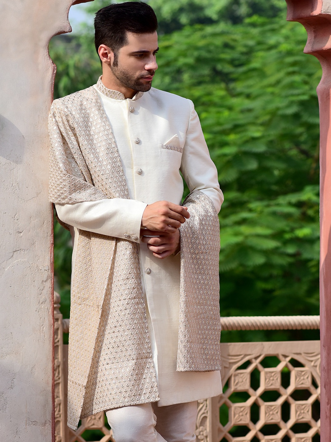 

HOUSE OF DEYANN Embroidered Dupatta Sherwani Set, Off white