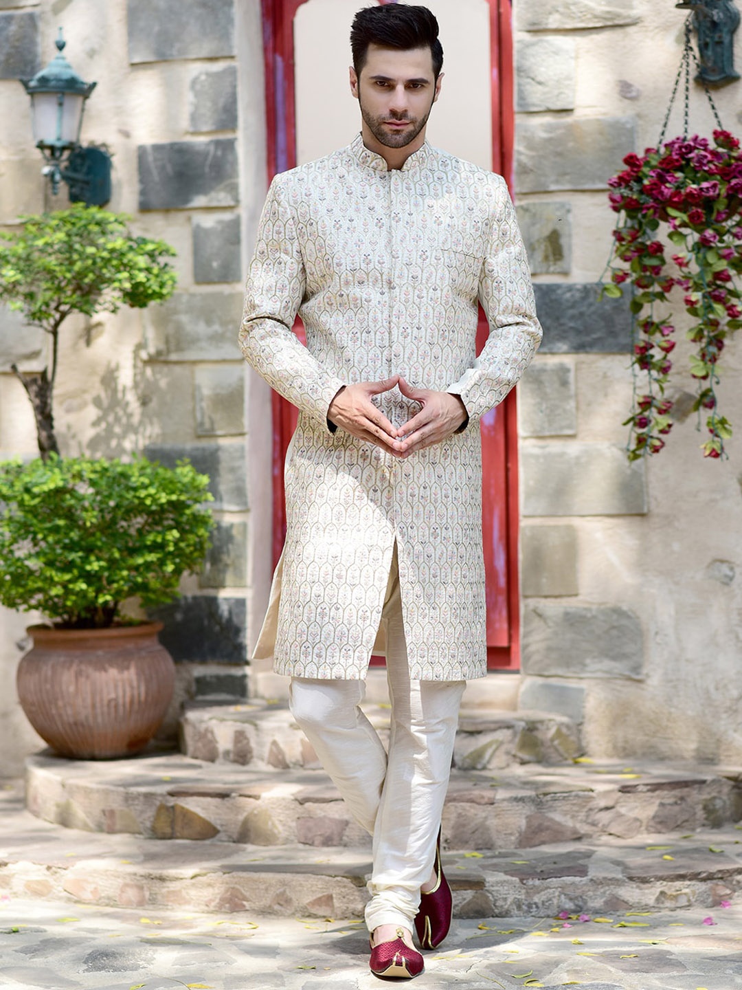 

HOUSE OF DEYANN Embroidered Sherwani Set, Off white