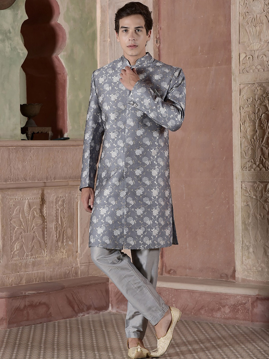 

HOUSE OF DEYANN Woven Design Sherwani With Pyjama Set, Silver