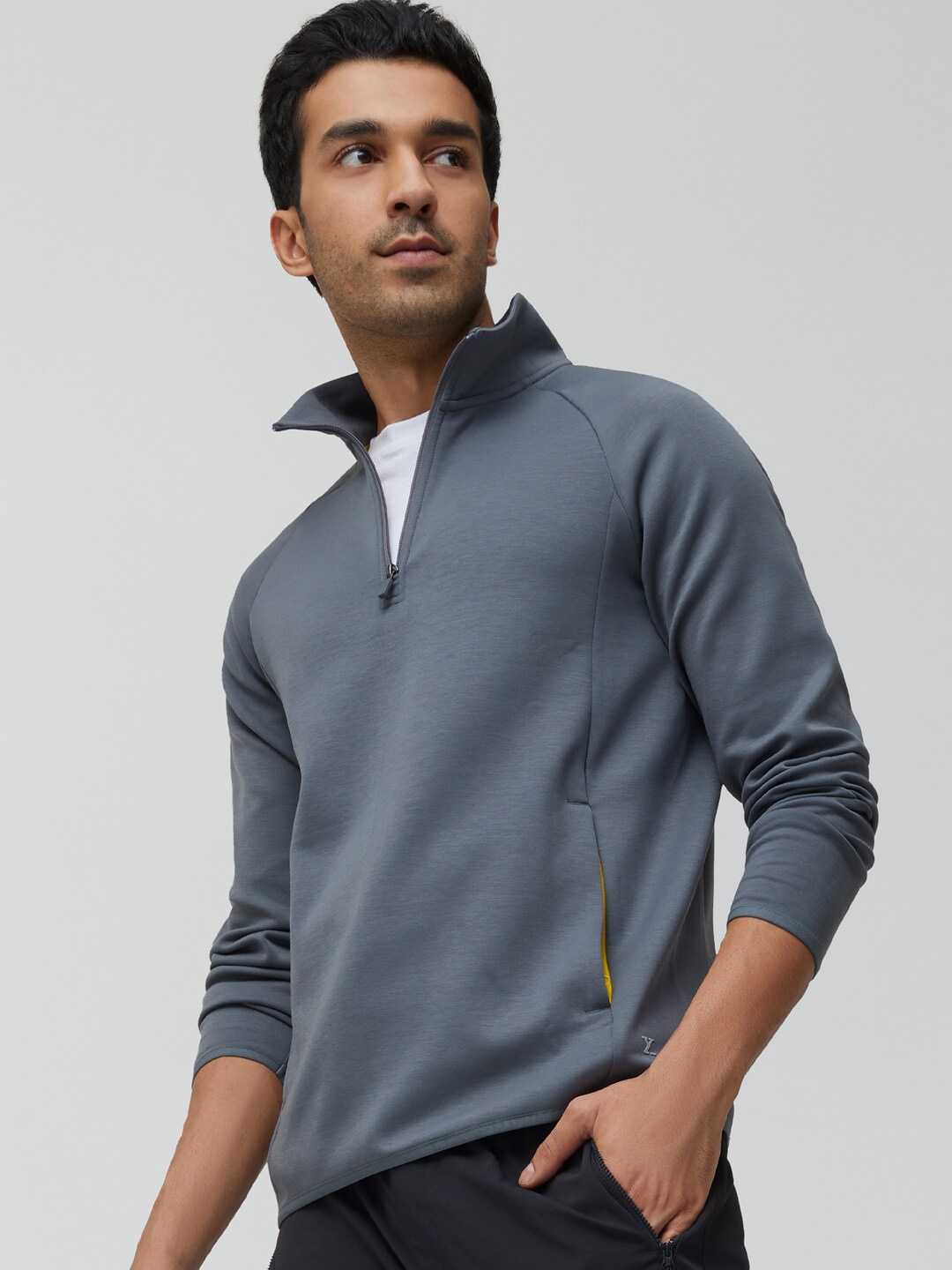 

XYXX Men Regular Fit Solid Ash Grey Half- Zip Sweatshirt