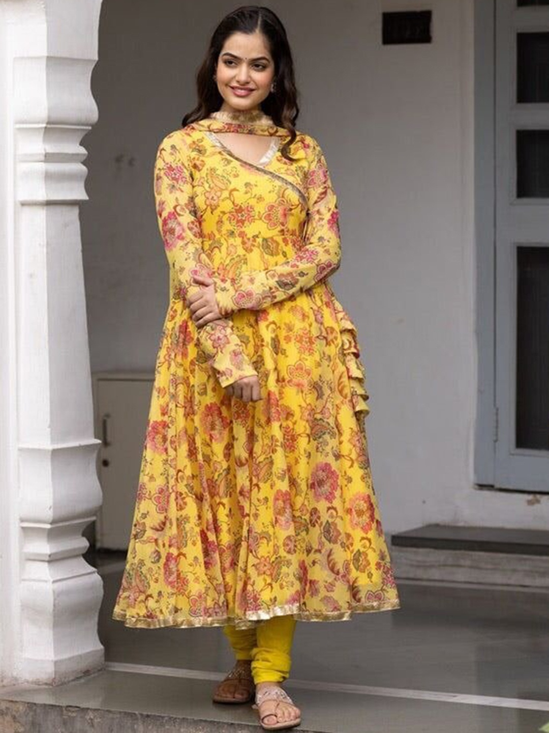 

KALINI Floral Printed Georgette Anarkali Kurta With Dupatta, Yellow