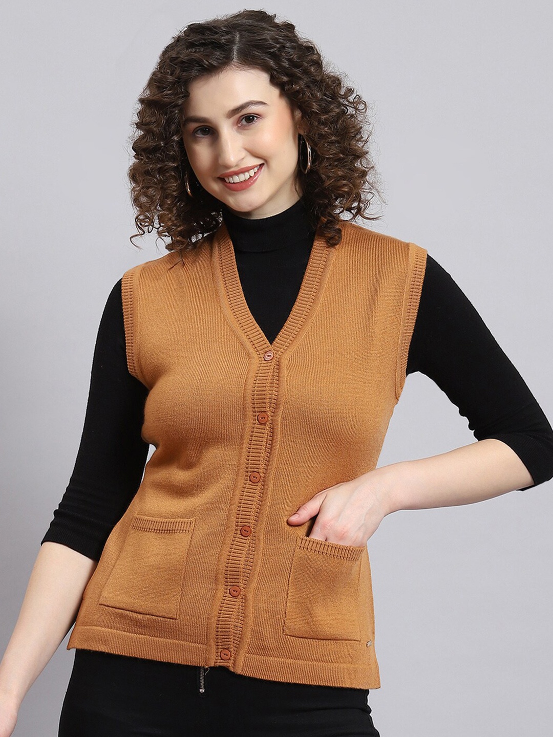 

Monte Carlo Sleeveless Woollen Cardigan Sweater, Brown