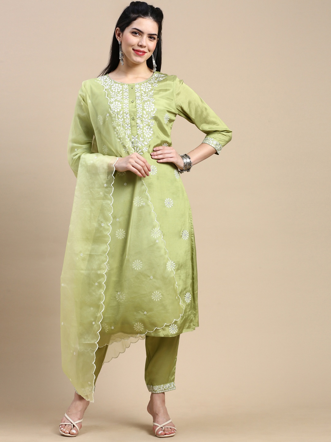 

Styli Ethnic Motifs Yoke Design Regular Thread Work Kurta with Trousers, Green