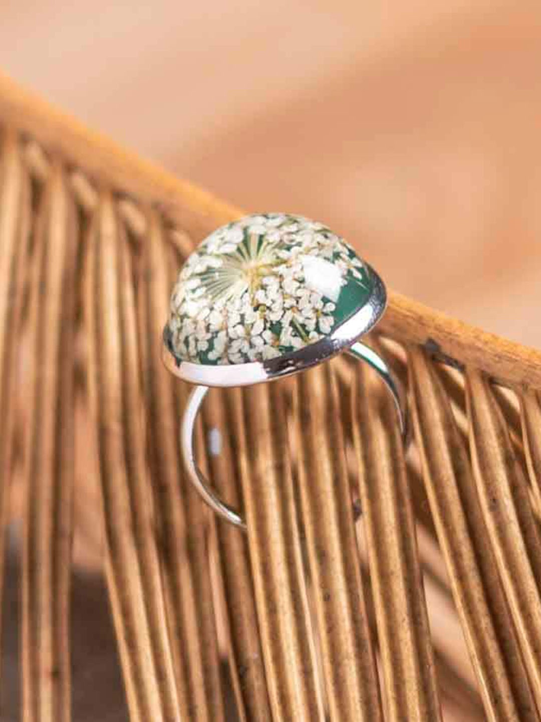 

LEAFYAFFAIR Silver-Plated Emerald Studded Adjustable Finger Ring