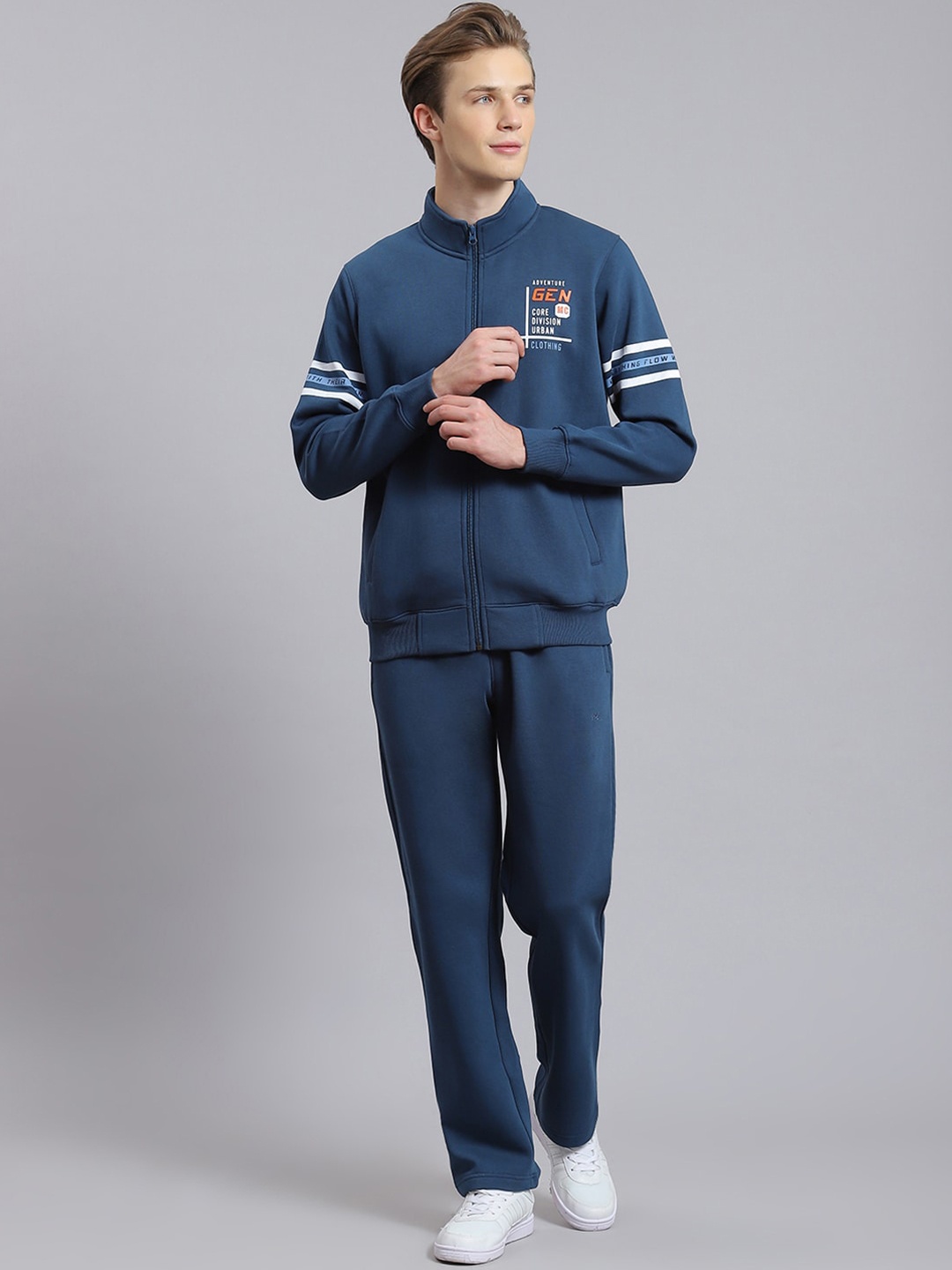 

Monte Carlo Typography Printed Mock Collar Mid-Rise Tracksuits, Teal