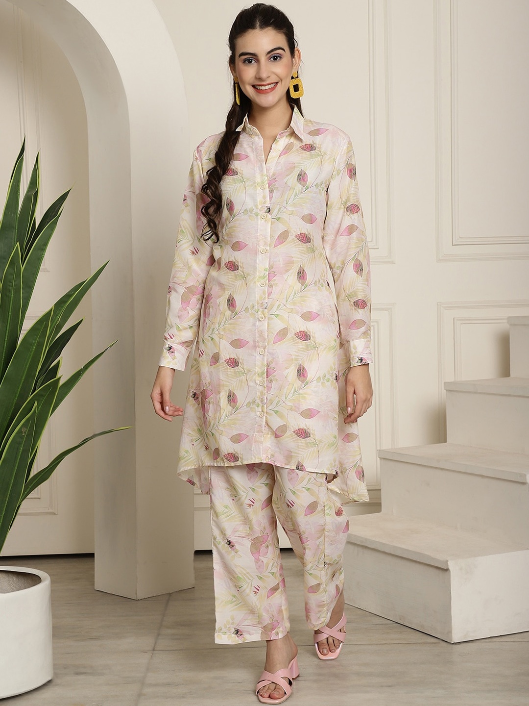 

KALINI Floral Printed Regular Kurta With Palazzos, Beige