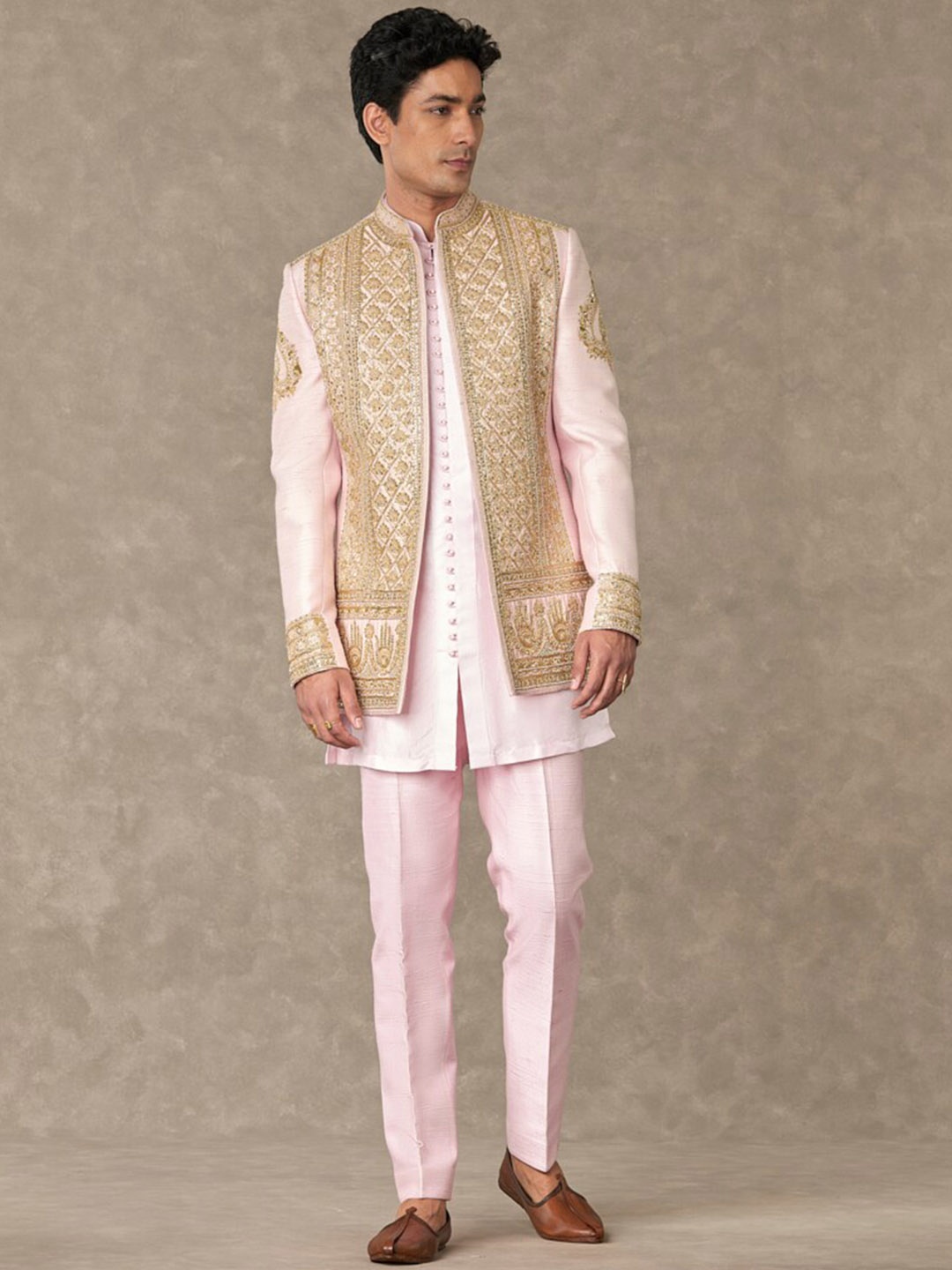 

Masaba Mandarin Collar Kurta & Trousers With Jacket, Pink
