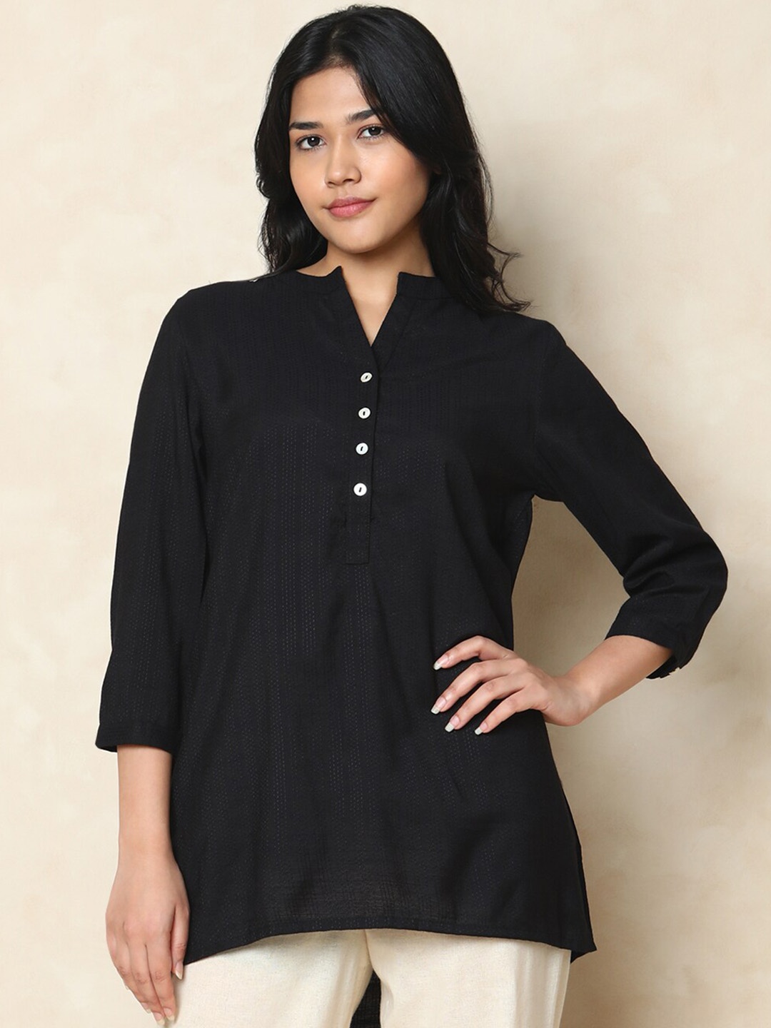 

Indifusion Mandarin Collar High-Low Hem Kurti, Black