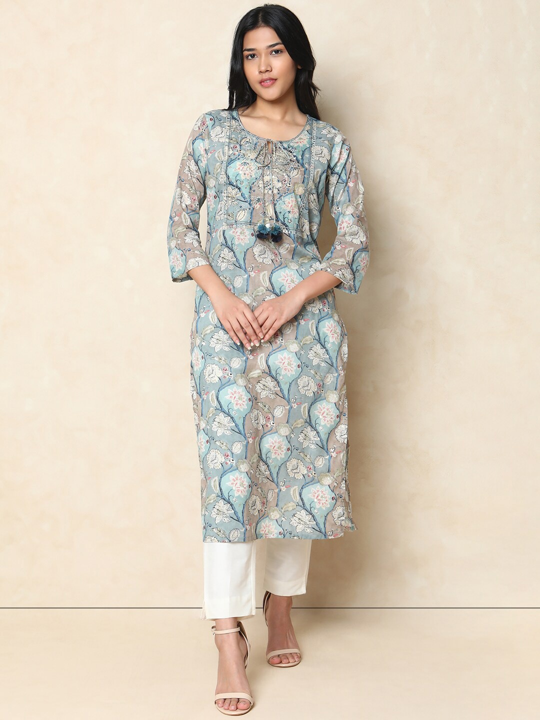 

Indifusion Floral Printed Tie-Up Neck Sequinned Cotton Straight Kurta, Grey