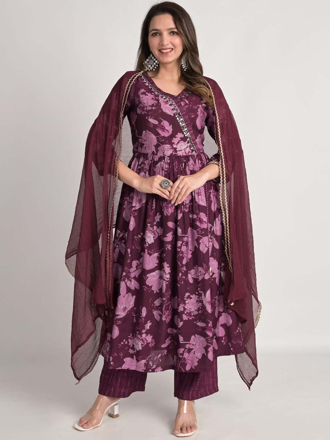

Meena Bazaar Floral Printed Kurta With Trousers & Dupatta, Purple