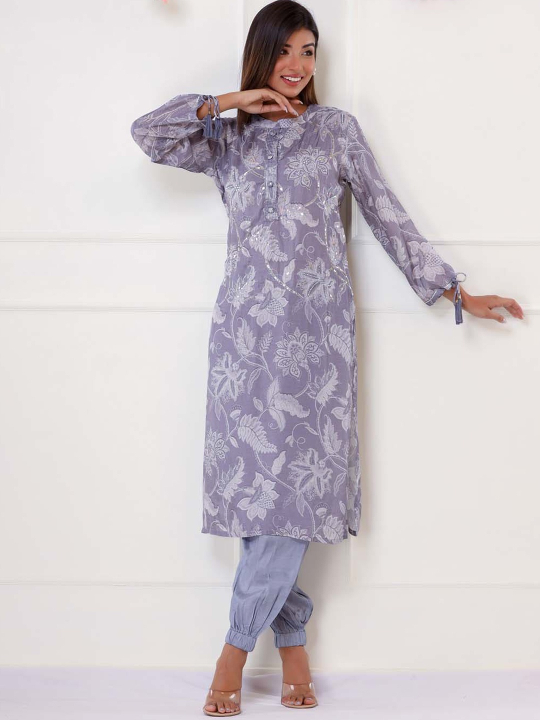 

Meena Bazaar Floral Printed Regular Kurta with Trousers, Grey