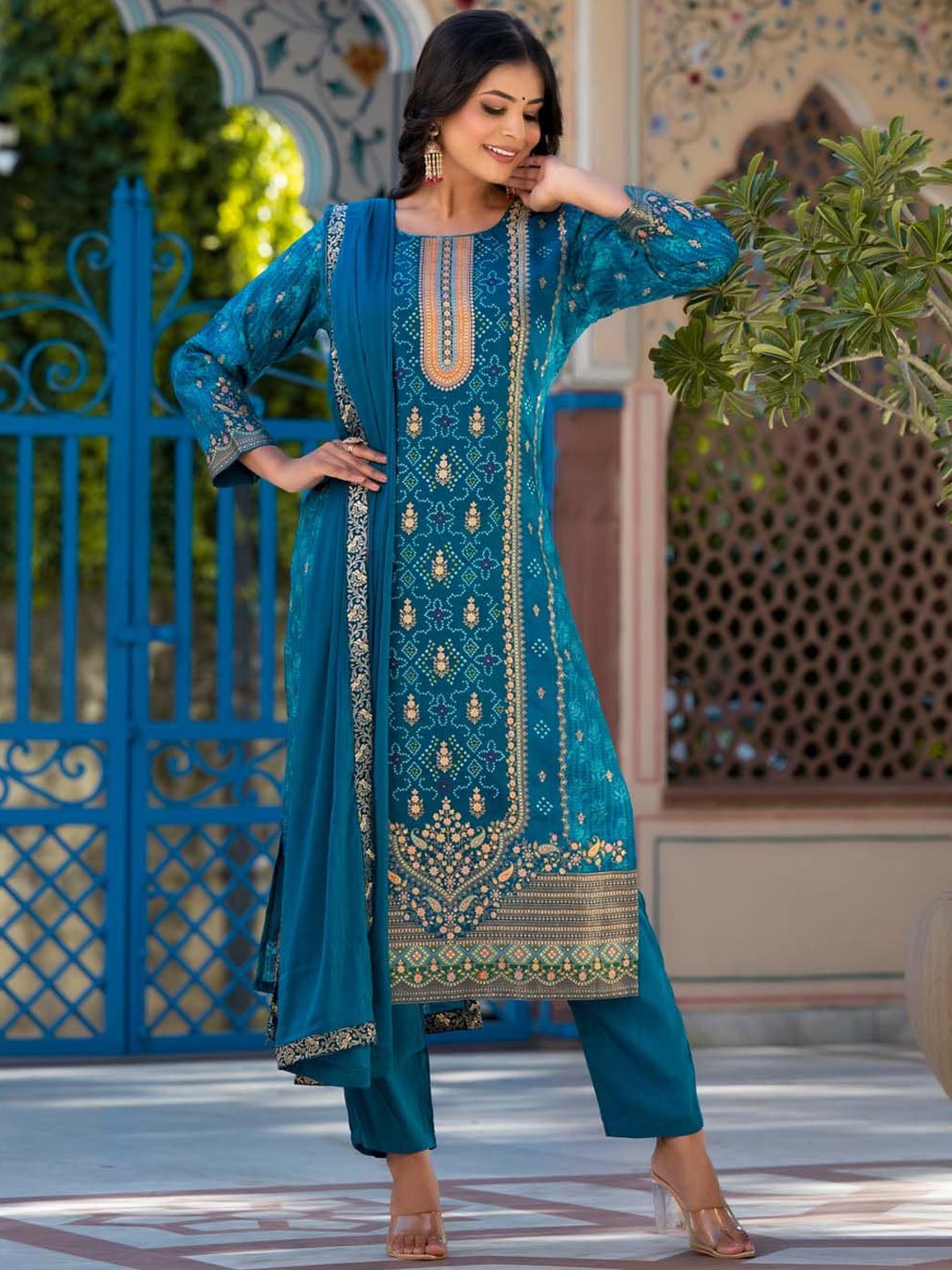 

Meena Bazaar Floral Printed Kurta With Trousers & Dupatta, Blue