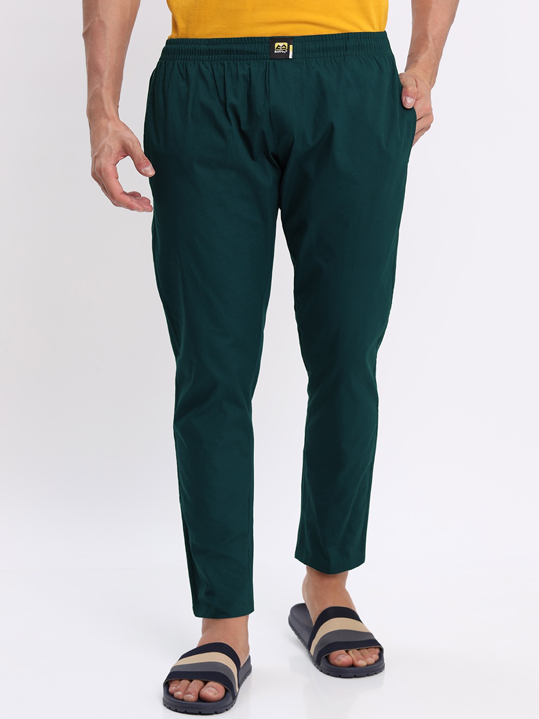 

Beyoung Men Mid Rise Cotton Lounge Pants, Green