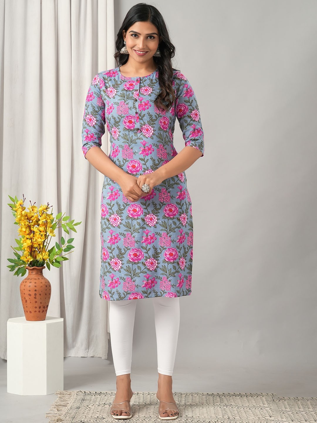 

HERE&NOW Floral Printed Thread Work Liva Kurta, Purple