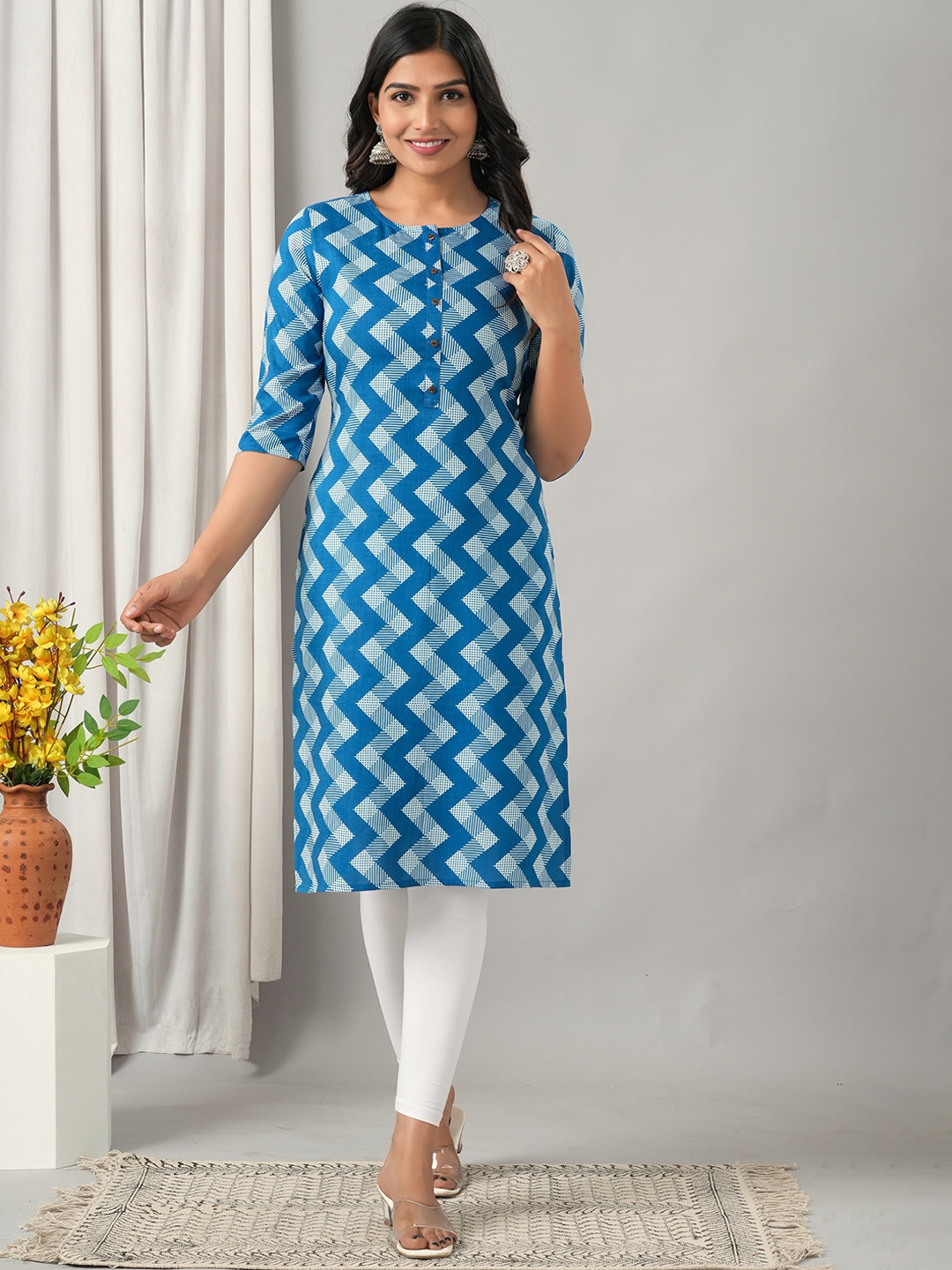

HERE&NOW Geometric Printed Liva Straight Kurta, Blue